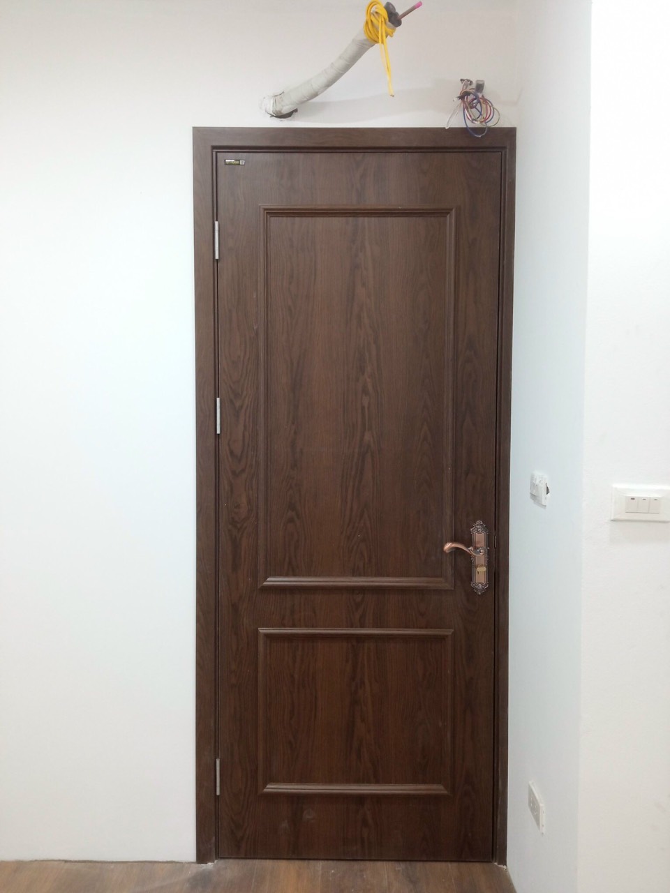 Cửa gỗ Composite Austdoor GR402 - Gravo