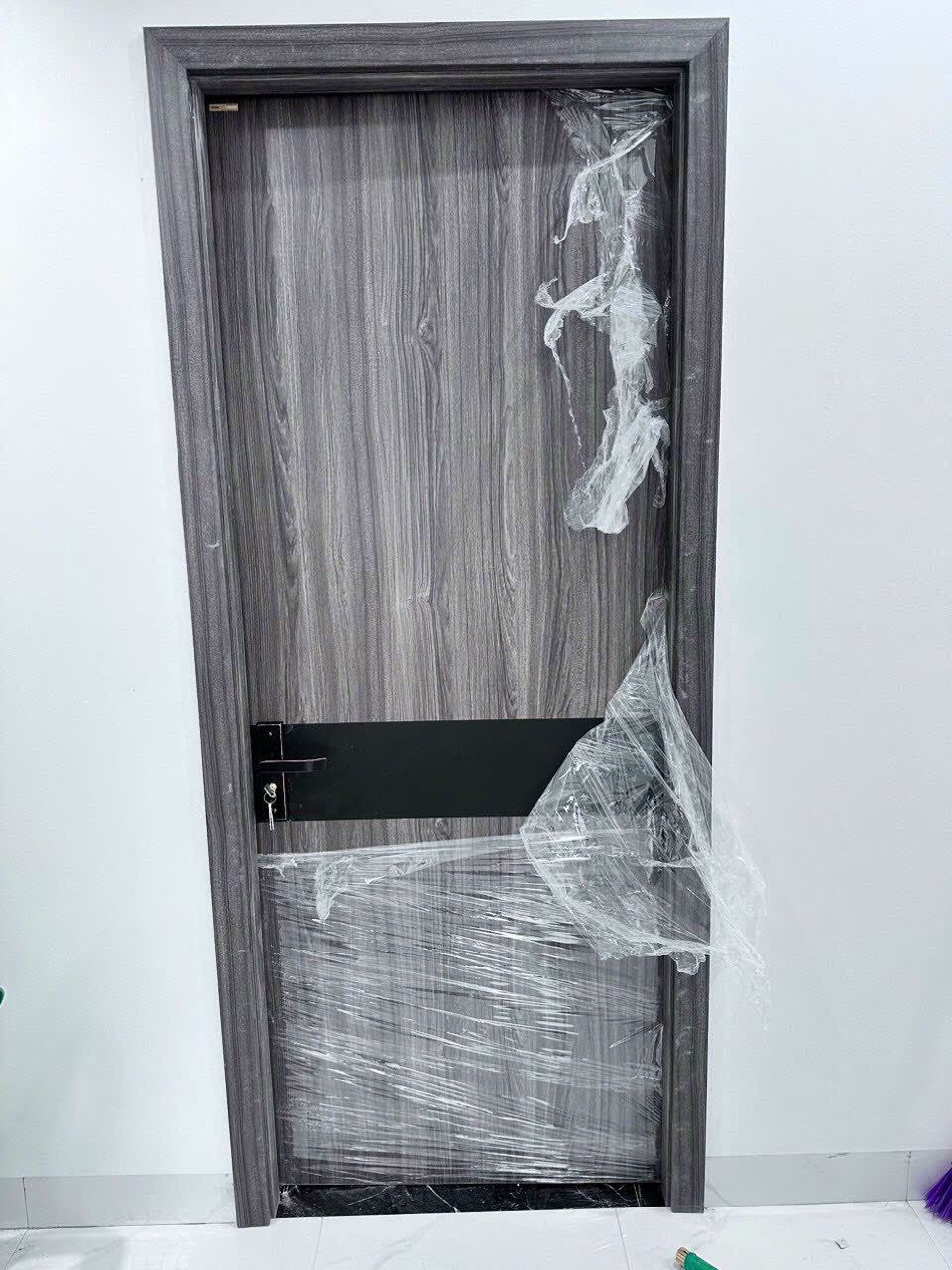 Cửa gỗ Composite Austdoor LA303 - Lineart