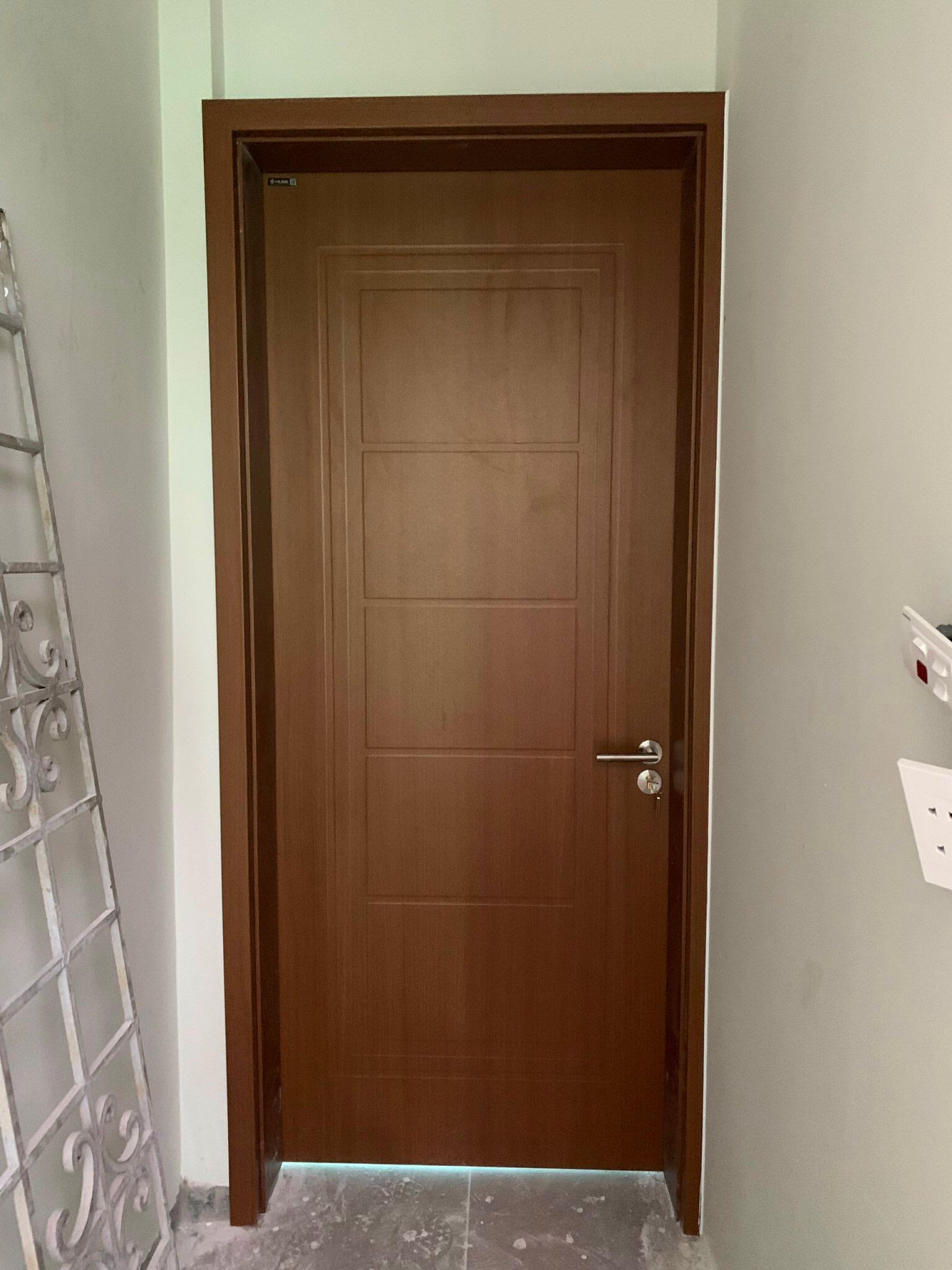 Cửa gỗ Composite Austdoor GR207 - Gravo