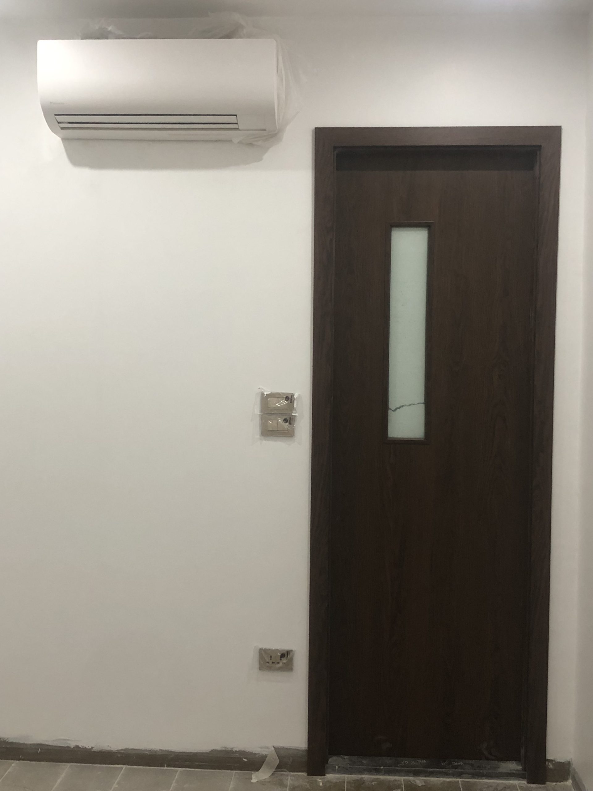 Cửa gỗ Composite Austdoor FL201 - Flatta