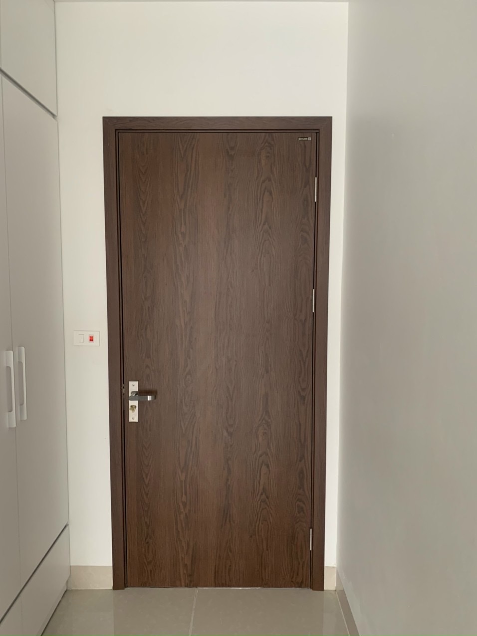 Cửa gỗ Composite Austdoor FL101 - Flatta