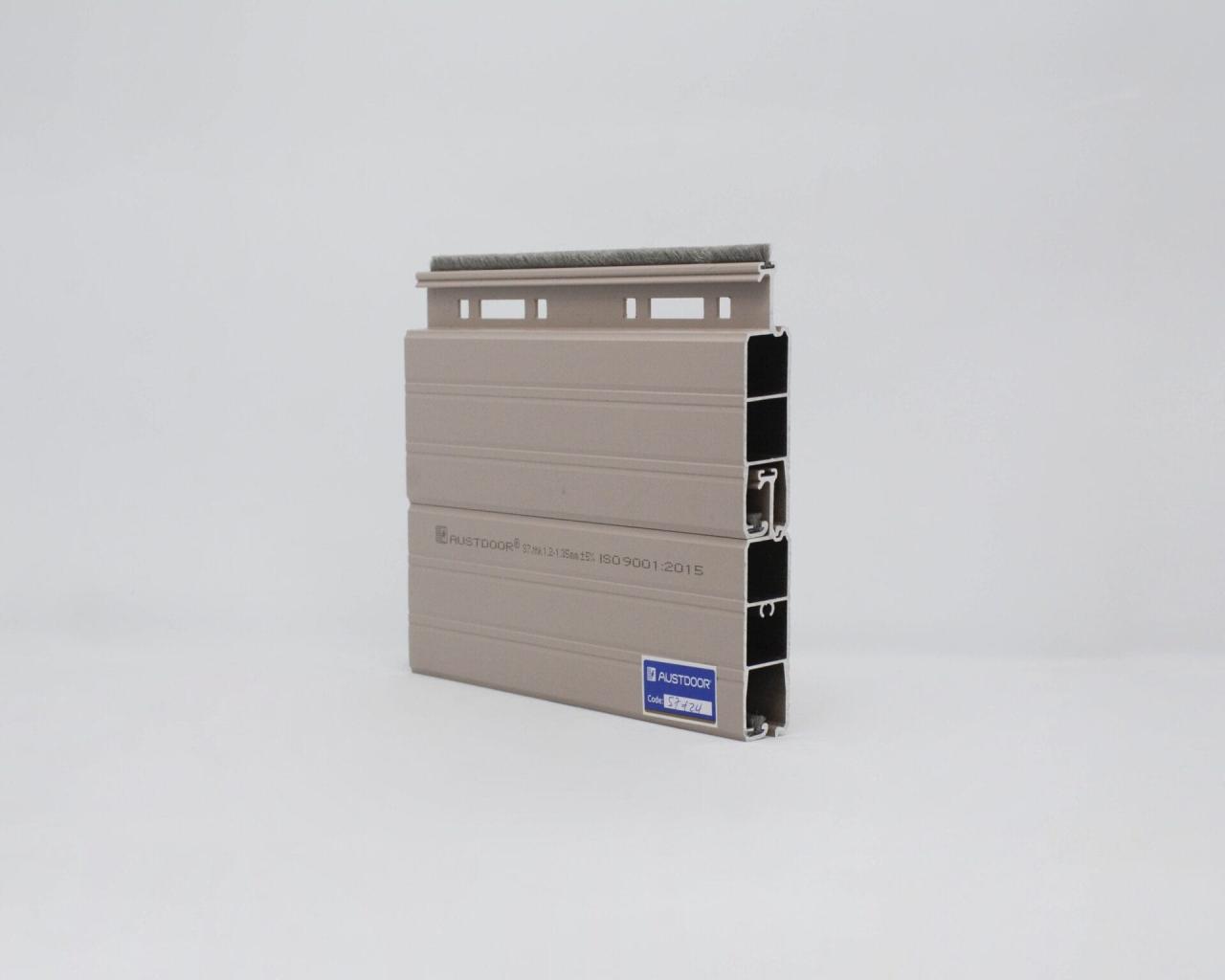 Cửa Cuốn Austdoor Khe Thoáng S7